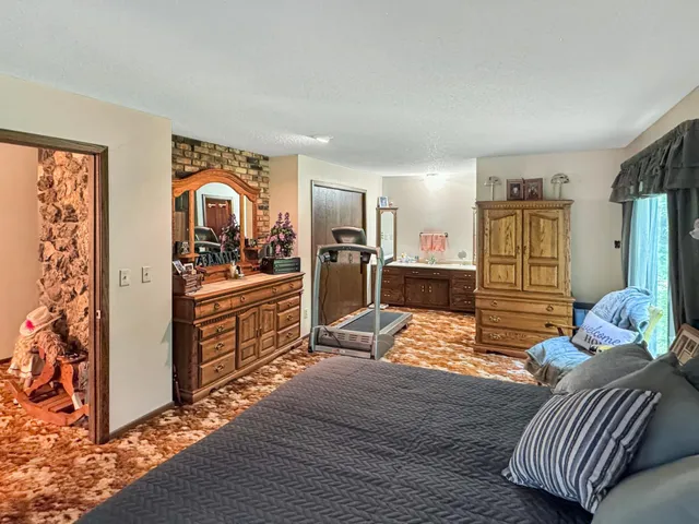 $595,000 | 2676 140th Street, Garvin, MN 56132