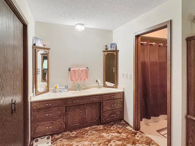 $595,000 | 2676 140th Street, Garvin, MN 56132