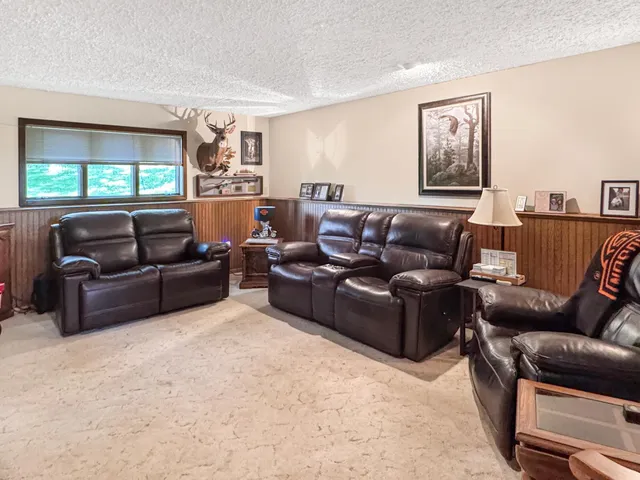 $595,000 | 2676 140th Street, Garvin, MN 56132