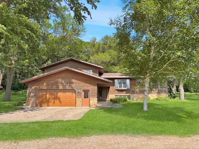 $595,000 | 2676 140th Street, Garvin, MN 56132