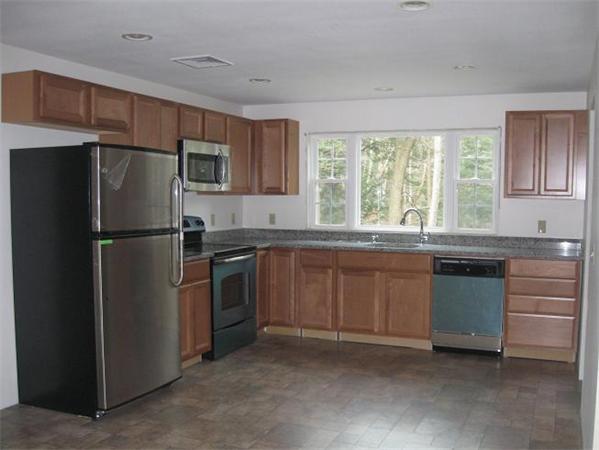 2 Ranch Lane Easthampton, MA 01027 - Photo 3 of 23 Gallery Image 3
