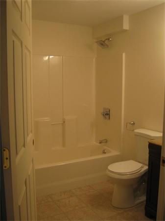 2 Ranch Lane Easthampton, MA 01027 - Photo 8 of 23 Gallery Image 8