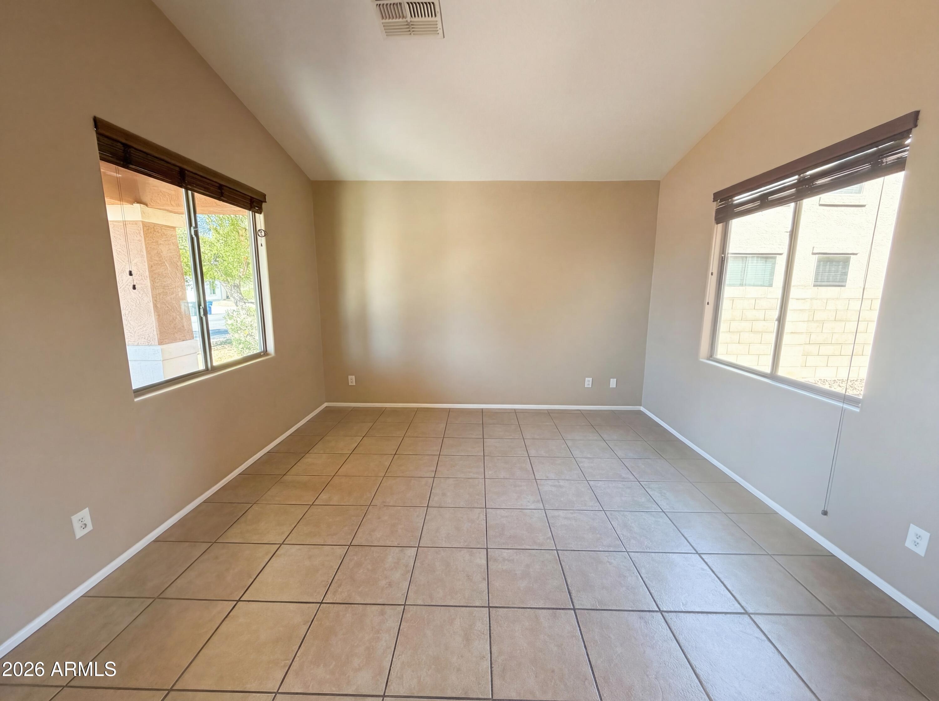 2634 East Ridge Creek Road Phoenix, AZ 85024 - Photo 10 of 39