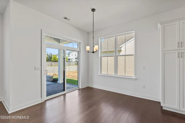 $900,000 | 38 Sofia Drive, Manalapan, NJ 07726