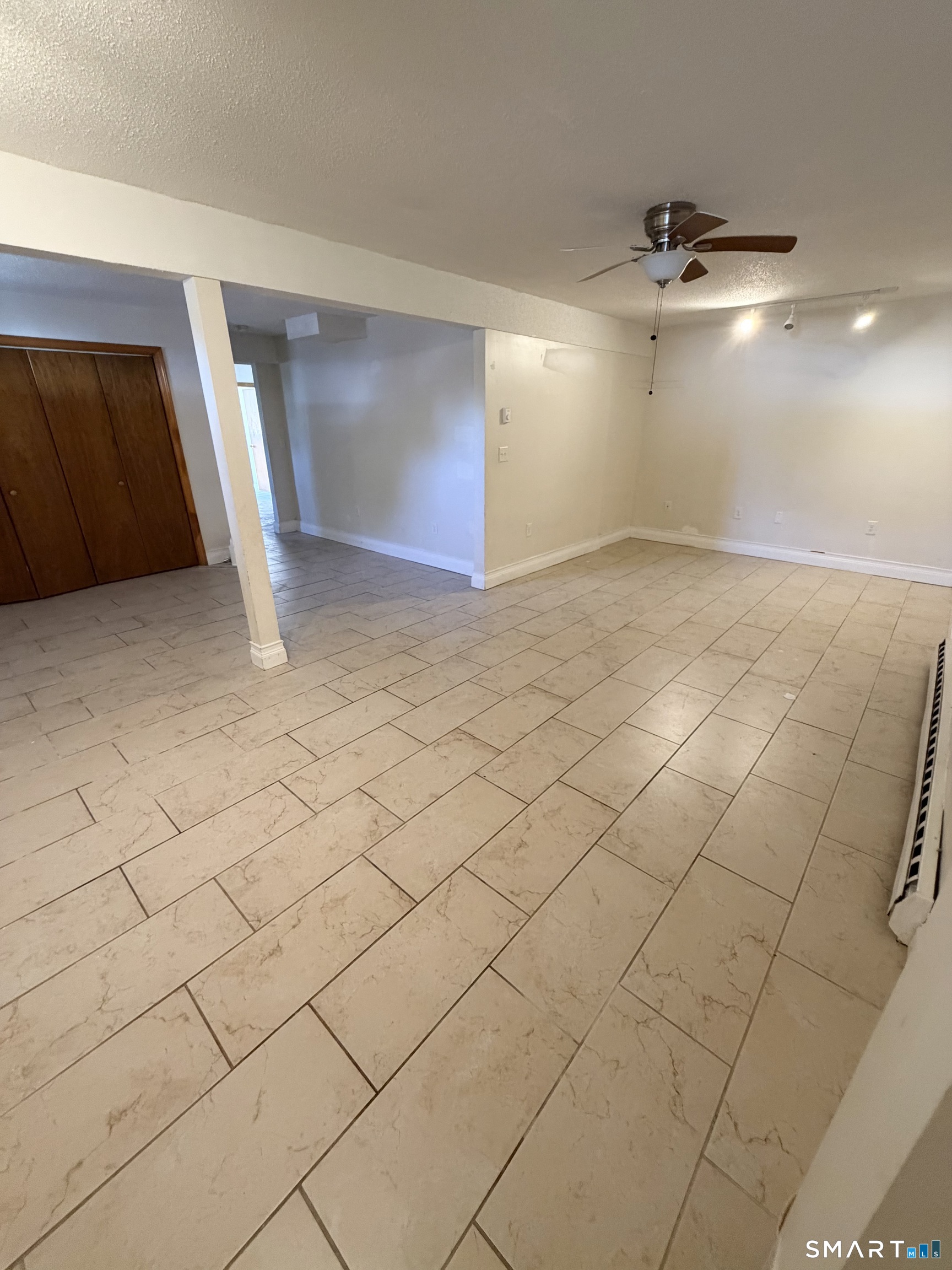 33 River Street Windsor, CT 06095 - Photo 4 of 11