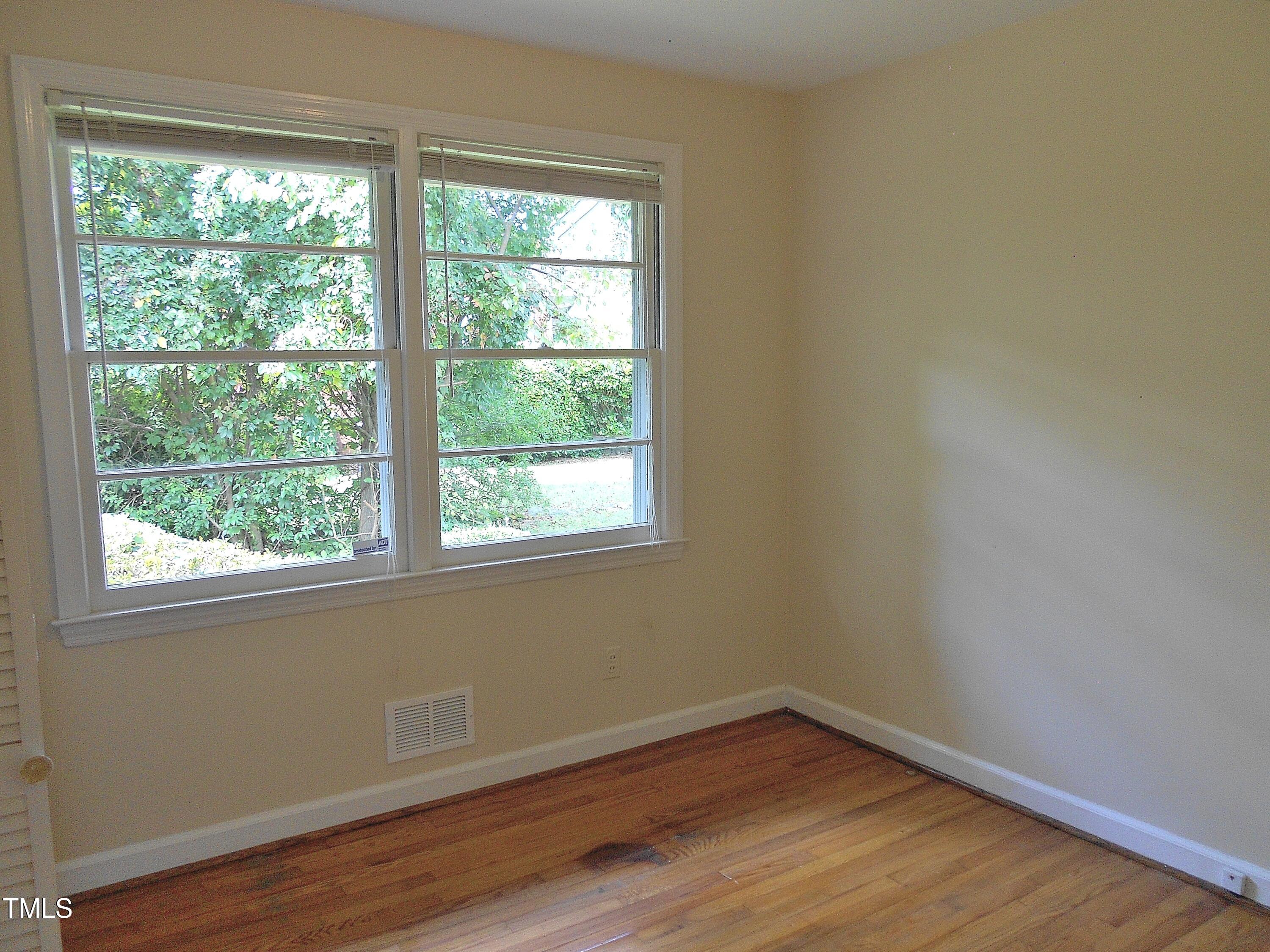 710 Graham Street Raleigh, NC 27605 - Photo 11 of 21 DSCN9425