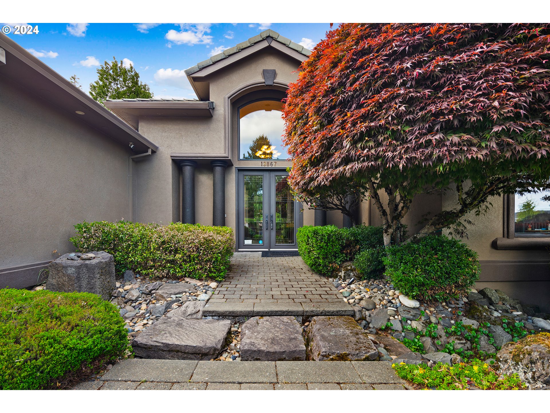 13867 Southwest Benchview Terrace Portland, OR 97223 - Photo 2 of 48