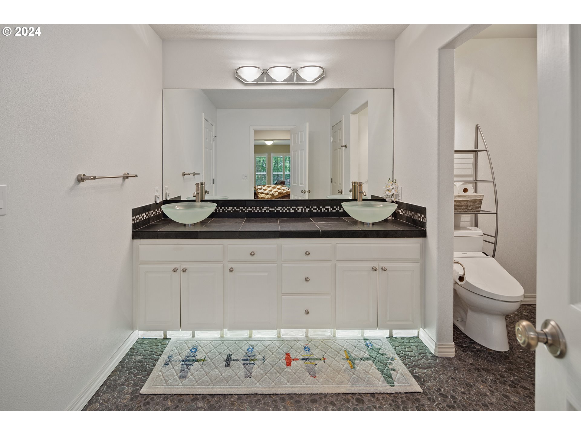 13867 Southwest Benchview Terrace Portland, OR 97223 - Photo 40 of 48