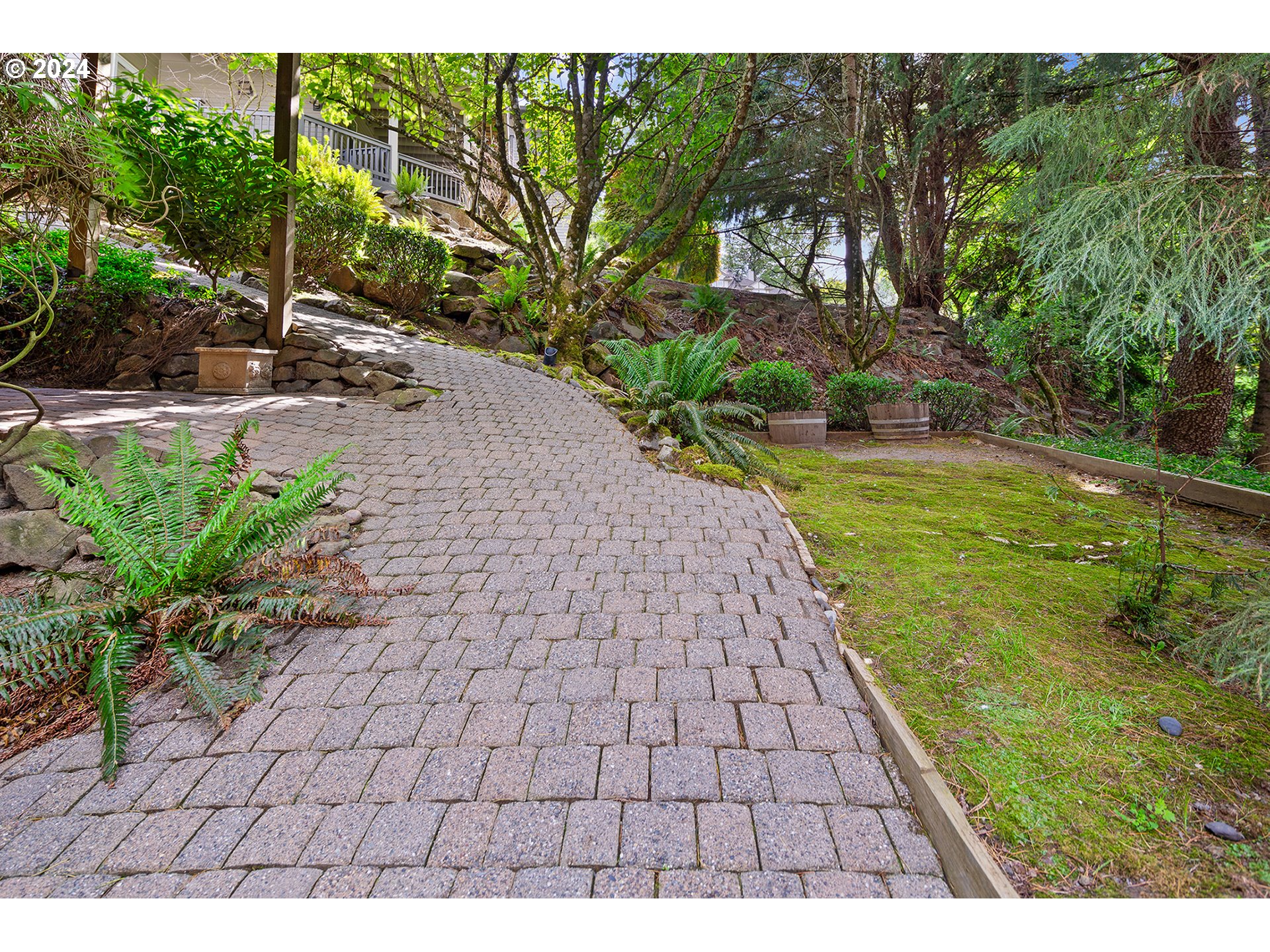 13867 Southwest Benchview Terrace Portland, OR 97223 - Photo 47 of 48