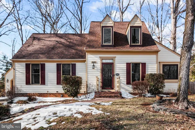 $594,000 | 15461 Golf Club Drive, Dumfries, VA 22025