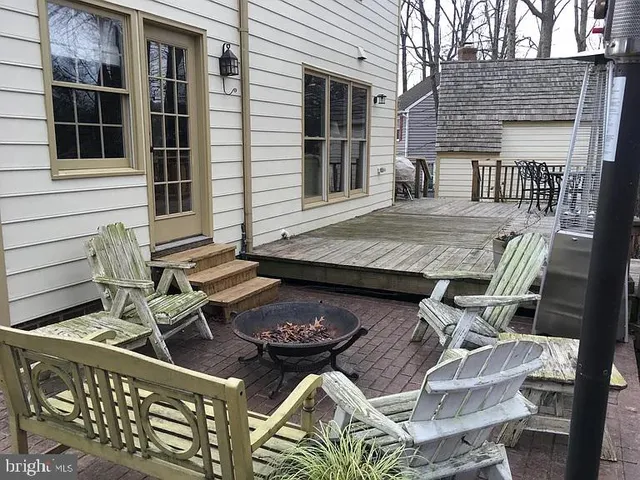 $589,900 | 15461 Golf Club Drive, Dumfries, VA 22025