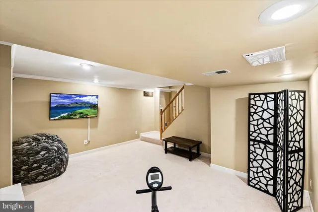 $594,000 | 15461 Golf Club Drive, Dumfries, VA 22025