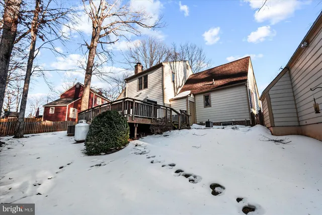 $594,000 | 15461 Golf Club Drive, Dumfries, VA 22025