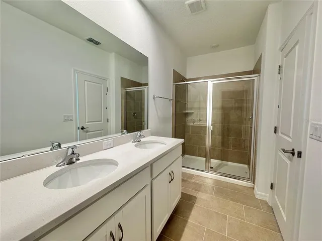 $2,195 | 301 Platform Lane, DeBary, FL 32713