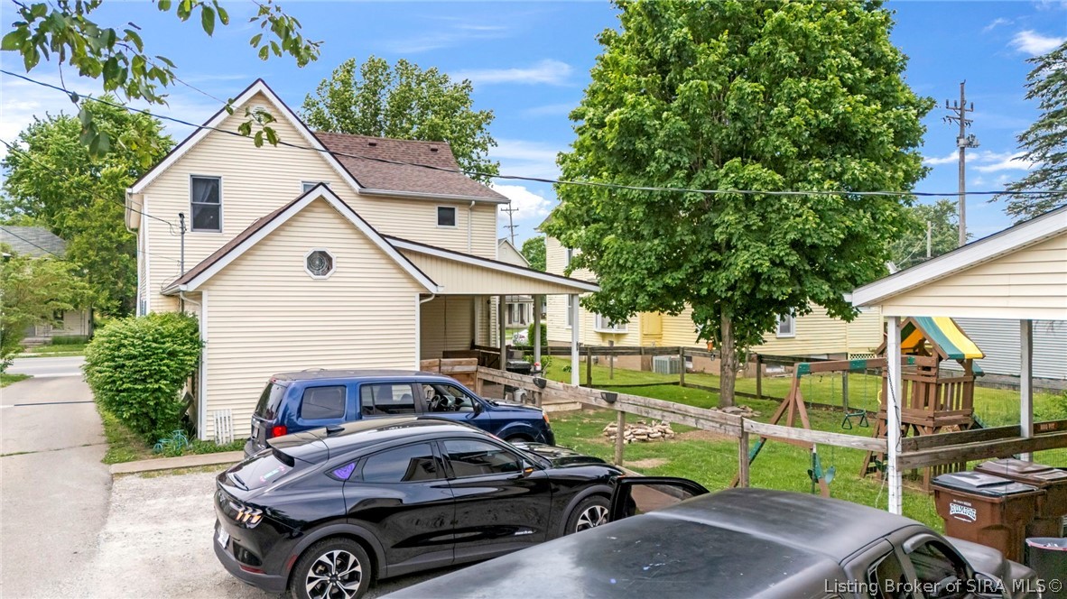 111 West Walnut Street North Vernon, IN 47265 - Photo 4 of 34