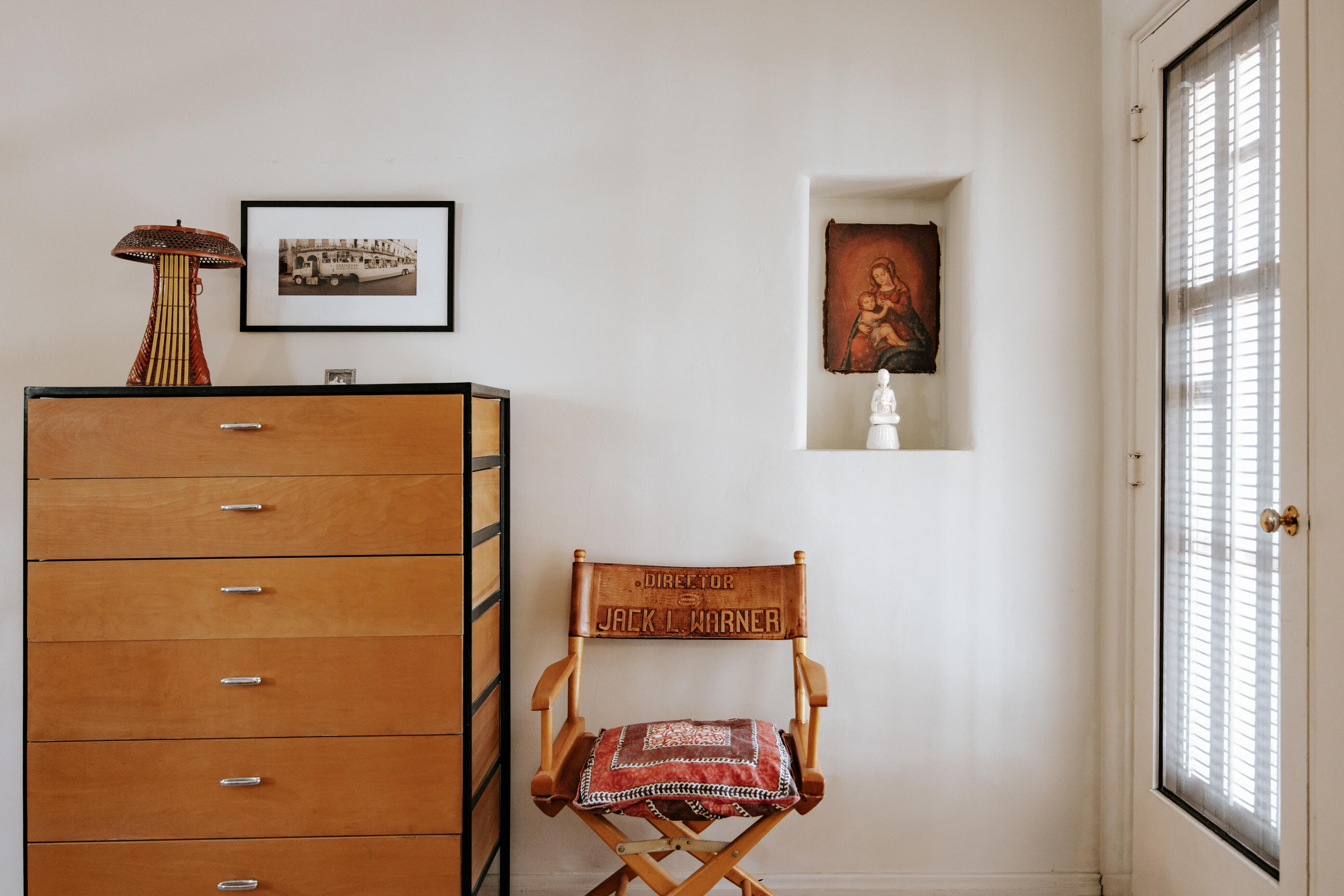 1050 North Cahuilla Road Palm Springs, CA 92262 - Photo 22 of 32 a view of a hallway with closet