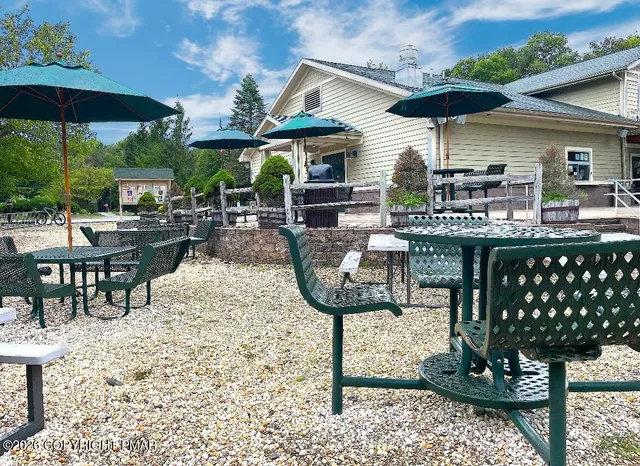 $369,000 | 149 Livingston Lane, Gouldsboro, PA 18424