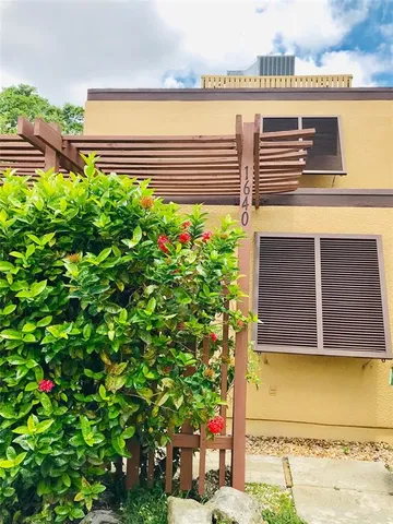 $2,650 | 1640 West Golfview Drive, Pembroke Pines, FL 33026