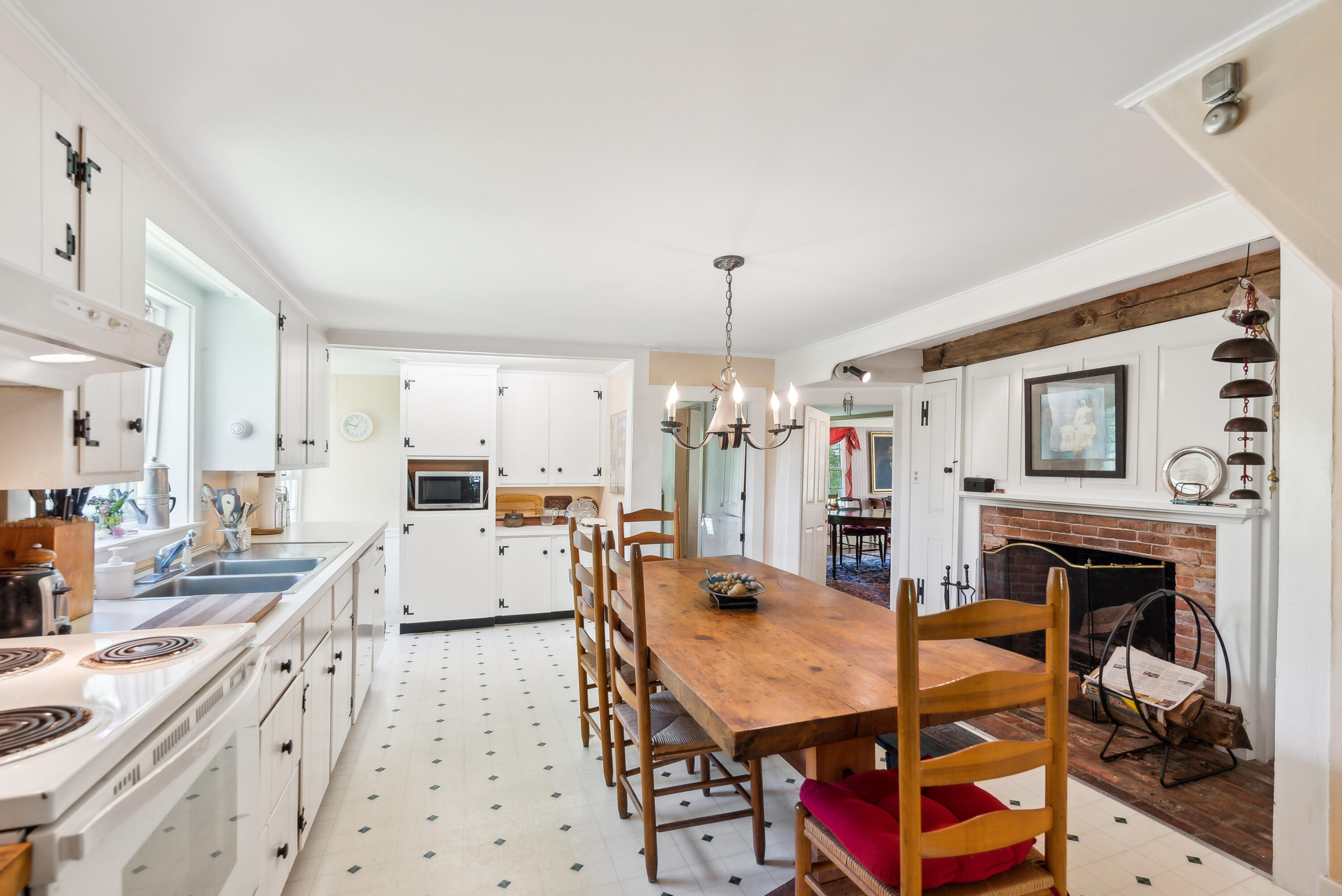 16 Oak Street Kennebunkport, ME 04046 - Photo 22 of 68 DSC07708