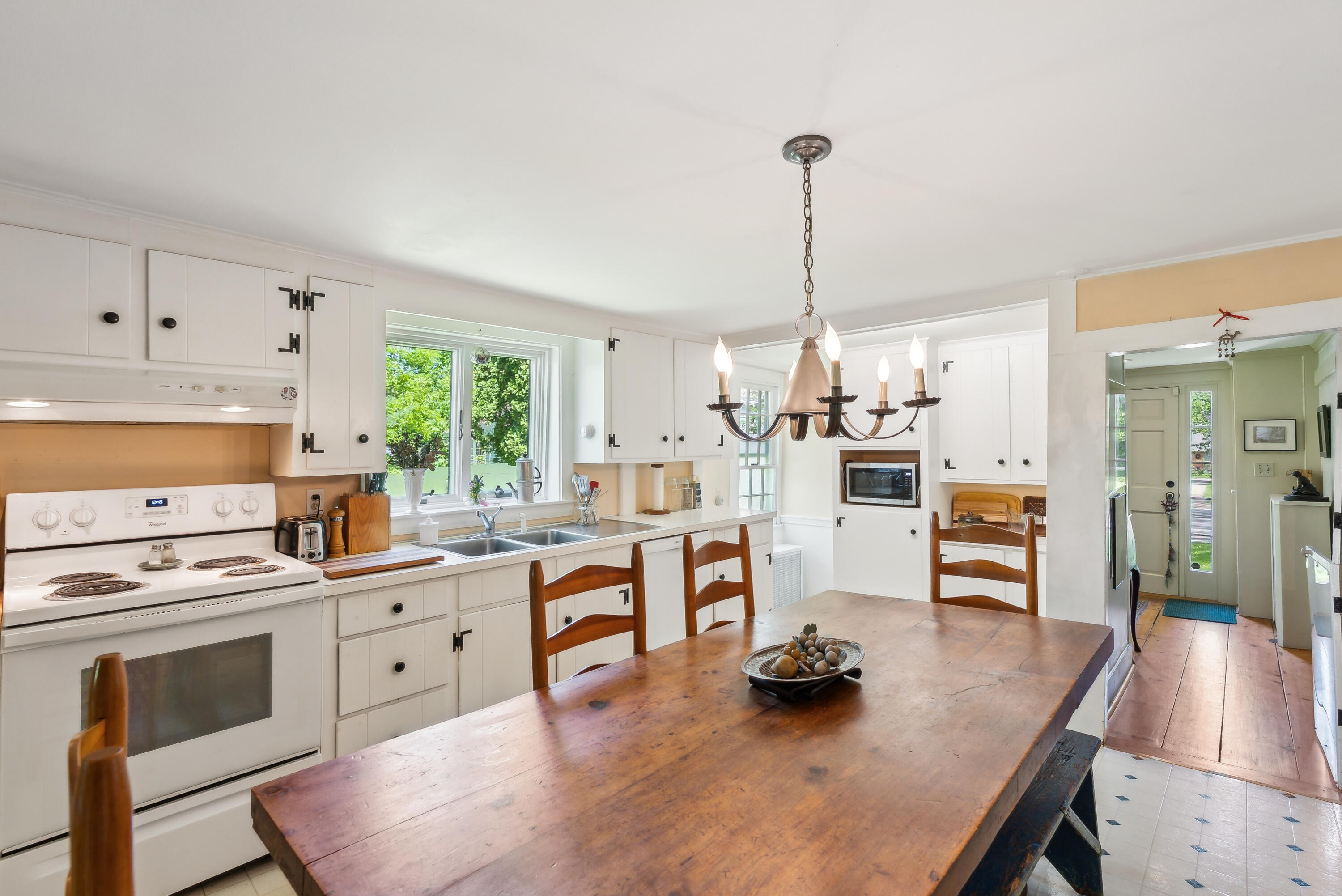 16 Oak Street Kennebunkport, ME 04046 - Photo 23 of 68 DSC07718