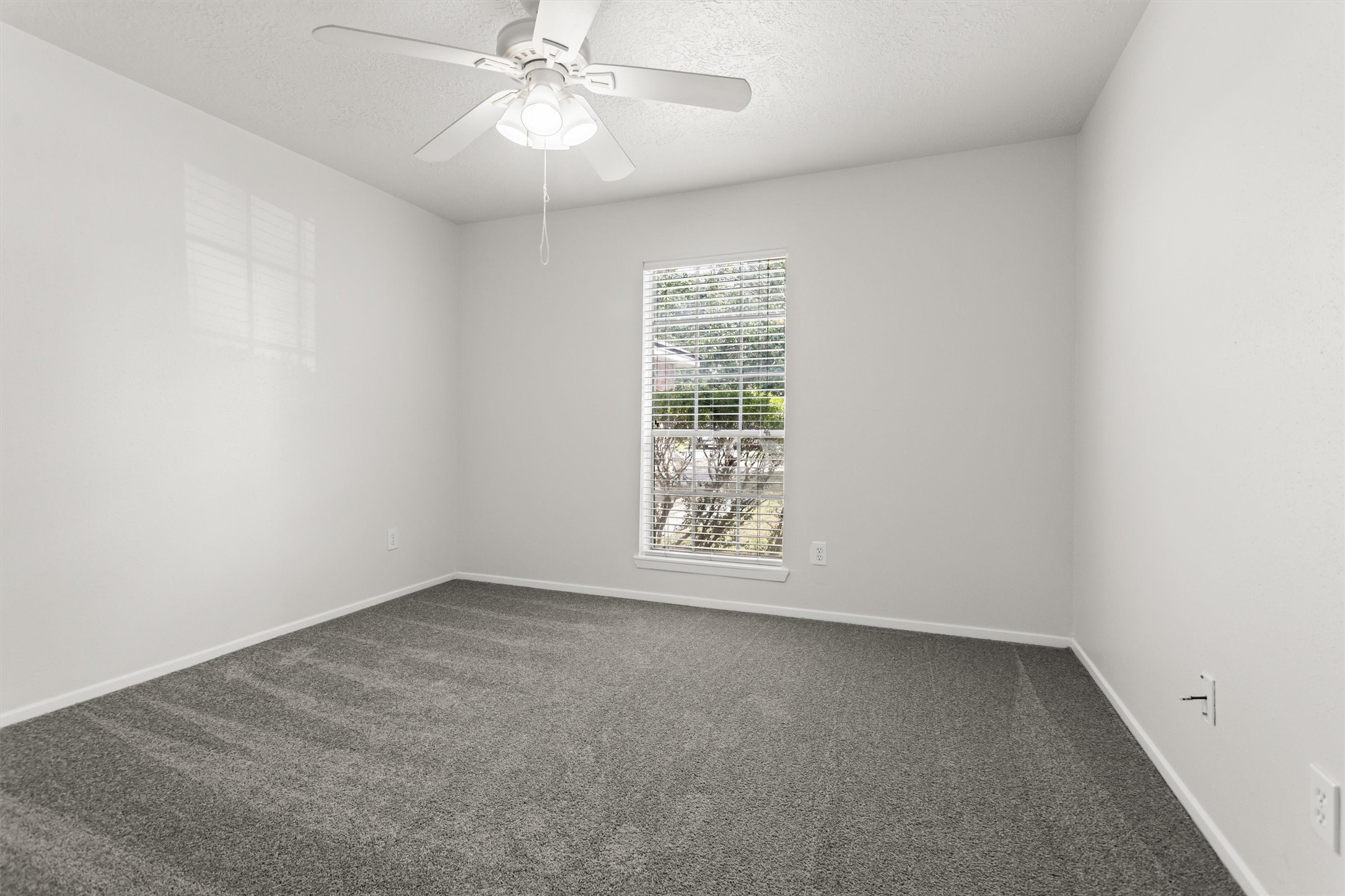 11319 Rousseau Drive Houston, TX 77065 - Photo 20 of 29 Third bedroom