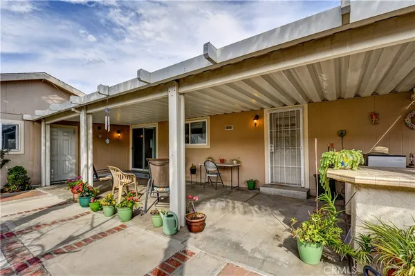 $420,000 | 802 Roadrunner Way, Perris, CA 92570