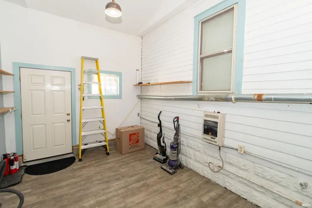 $215,000 | 909 East Oakside Street, South Bend, IN 46614