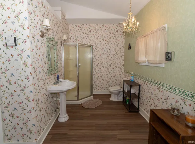 $215,000 | 909 East Oakside Street, South Bend, IN 46614