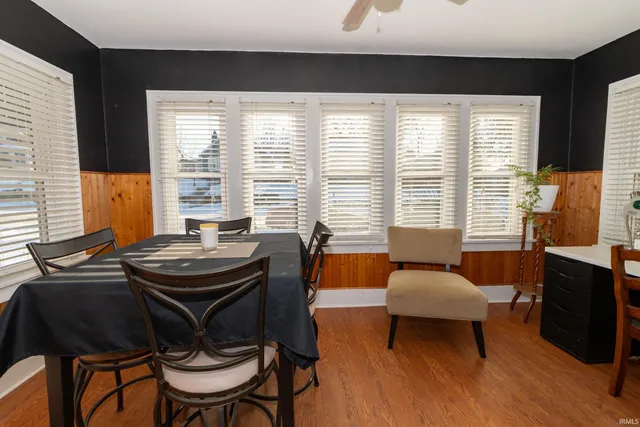 $215,000 | 909 East Oakside Street, South Bend, IN 46614