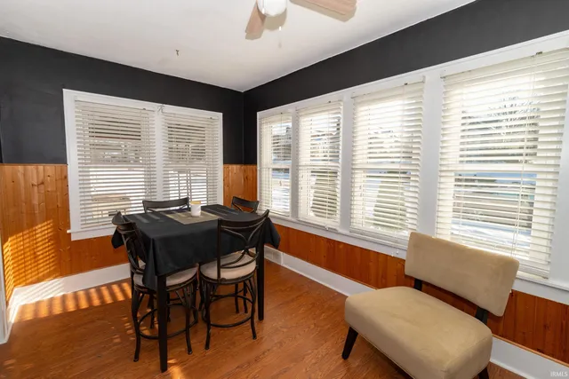 $215,000 | 909 East Oakside Street, South Bend, IN 46614