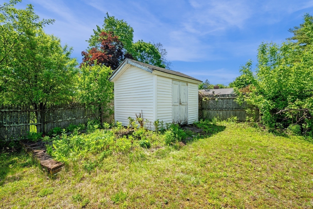 64 Amherst Road Beverly, MA 01915 - Photo 28 of 36