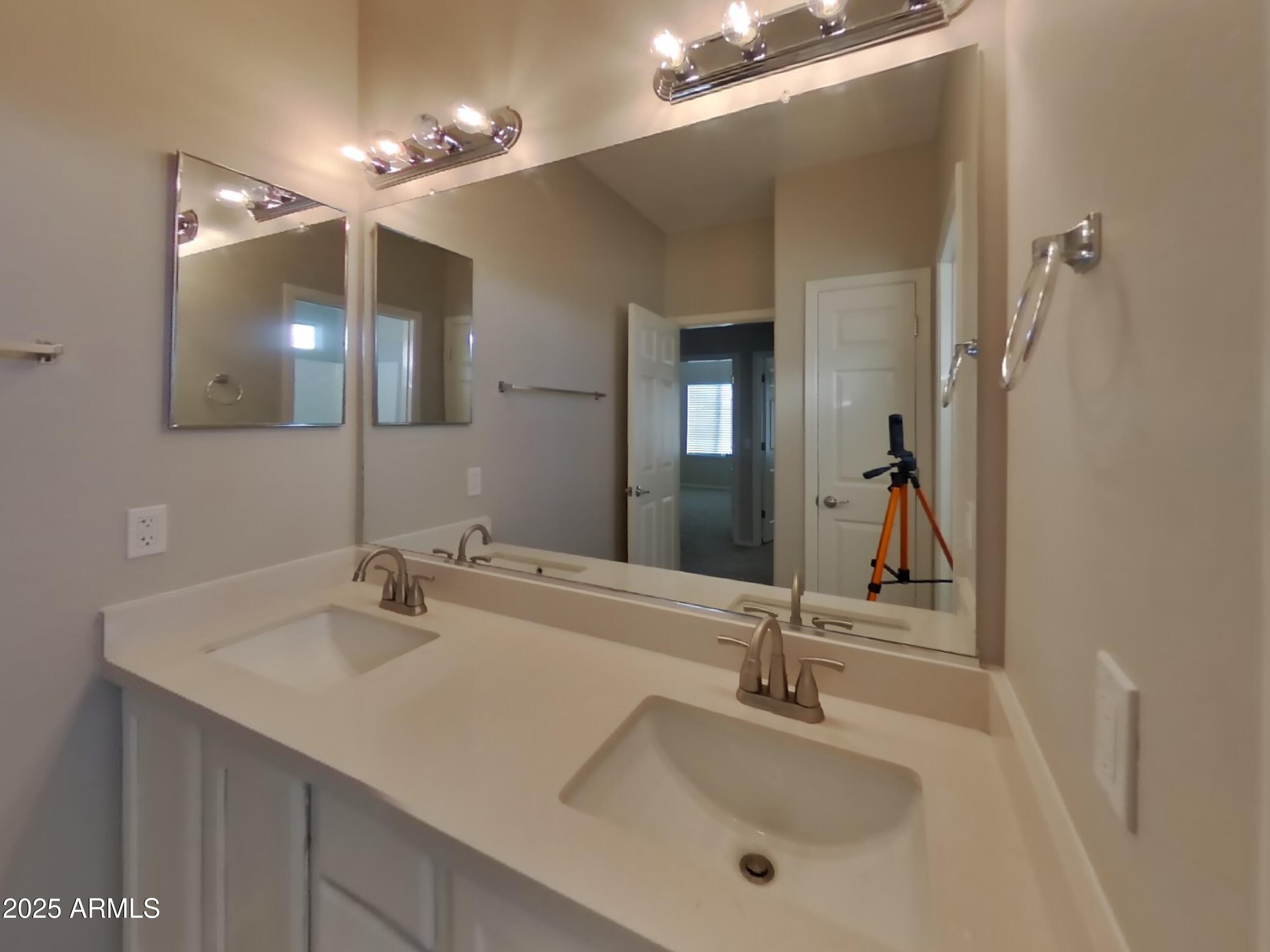 5407 West Beverly Road Laveen, AZ 85339 - Photo 14 of 19 13_Image_BiBVLjJy4J