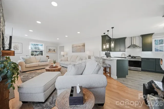 $489,000 | 1002 South Brady Avenue, Newton, NC 28658