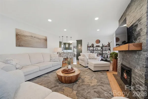 $459,000 | 1002 South Brady Avenue, Newton, NC 28658