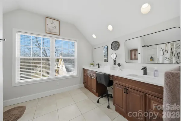 $459,000 | 1002 South Brady Avenue, Newton, NC 28658