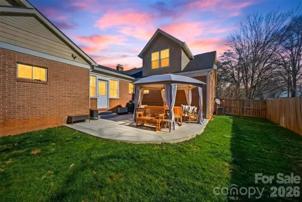 $459,000 | 1002 South Brady Avenue, Newton, NC 28658