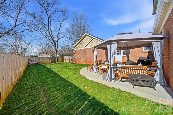 $459,000 | 1002 South Brady Avenue, Newton, NC 28658