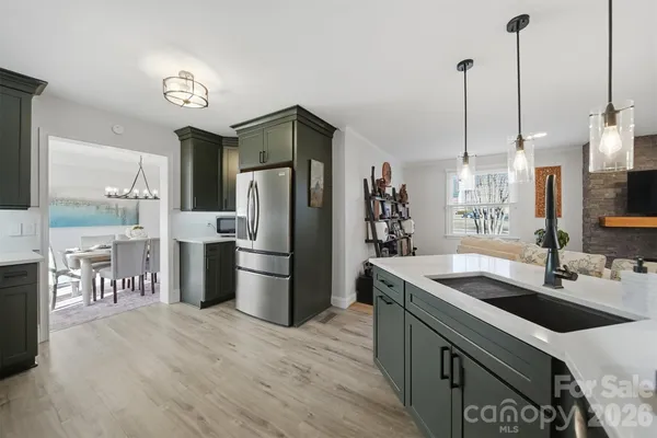 $459,000 | 1002 South Brady Avenue, Newton, NC 28658