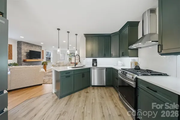 $459,000 | 1002 South Brady Avenue, Newton, NC 28658