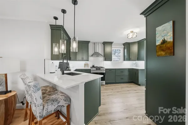 $459,000 | 1002 South Brady Avenue, Newton, NC 28658