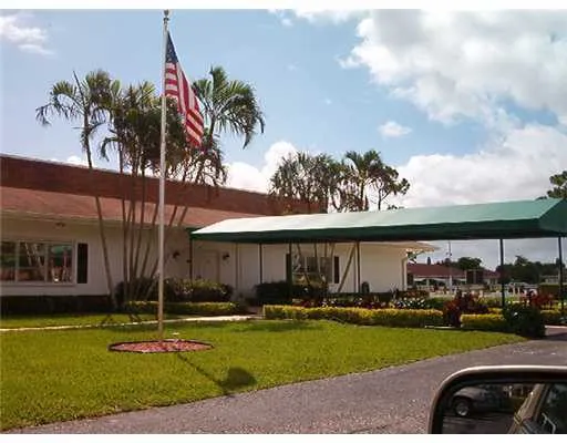 $1,800 | 4510 Northwest 2nd Street, Unit A, Delray Beach, FL 33445
