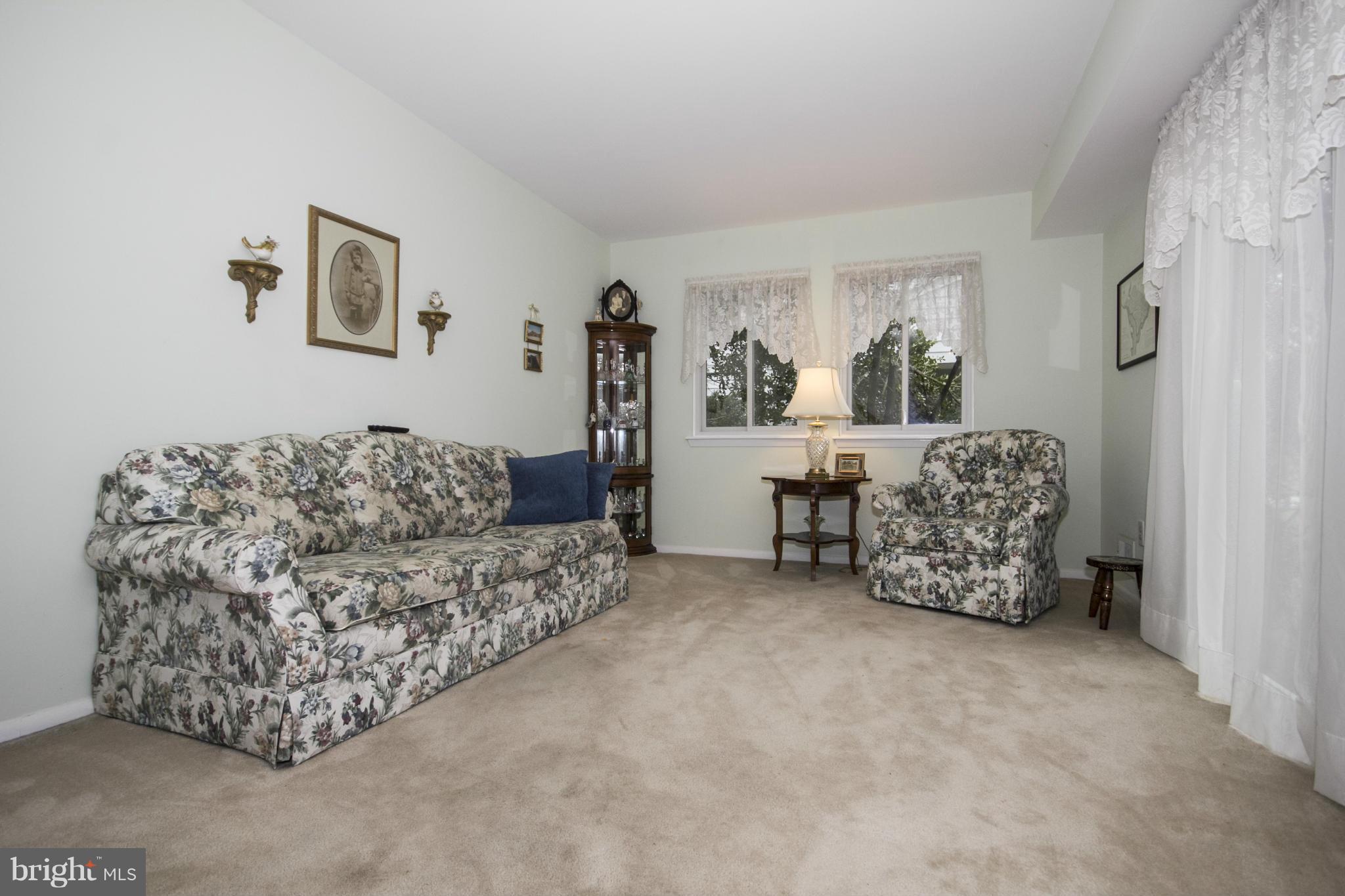 9481 Farewell Road Columbia, MD 21045 - Photo 3 of 26 New windows in entire house