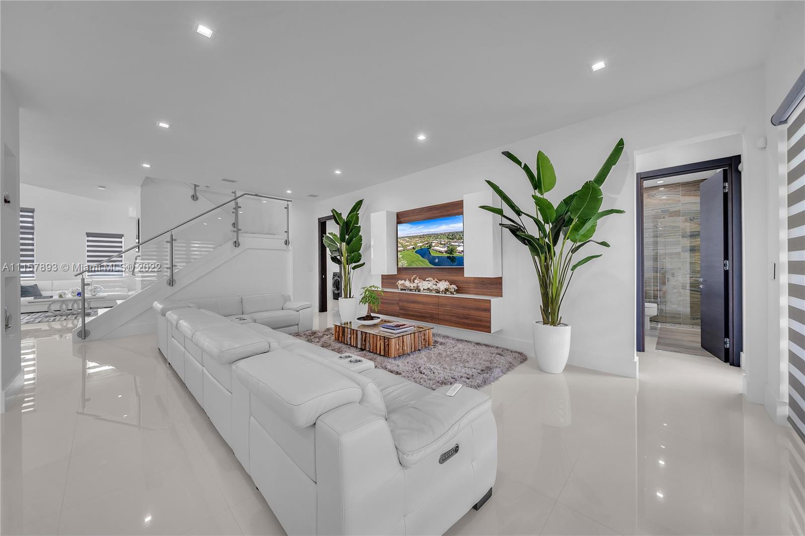 Westchester Miami, FL 33165 - Photo 29 of 84