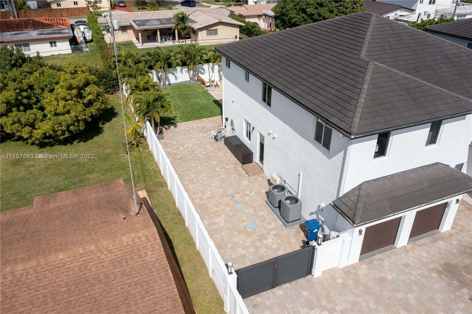 Westchester Miami, FL 33165 - Photo 10 of 84