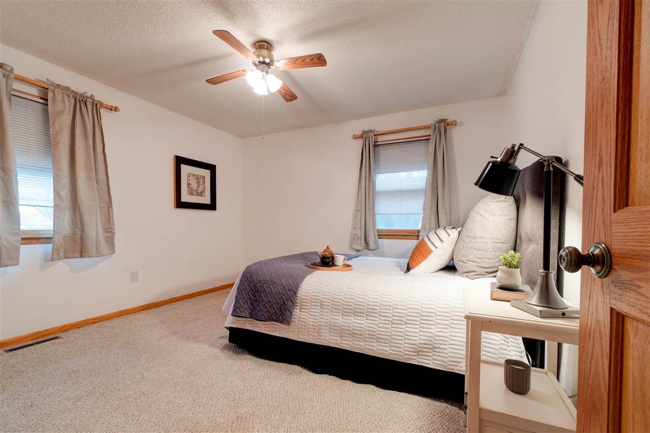 834 4th Street Kalona, IA 52247 - Photo 25 of 37 Gallery Image 25