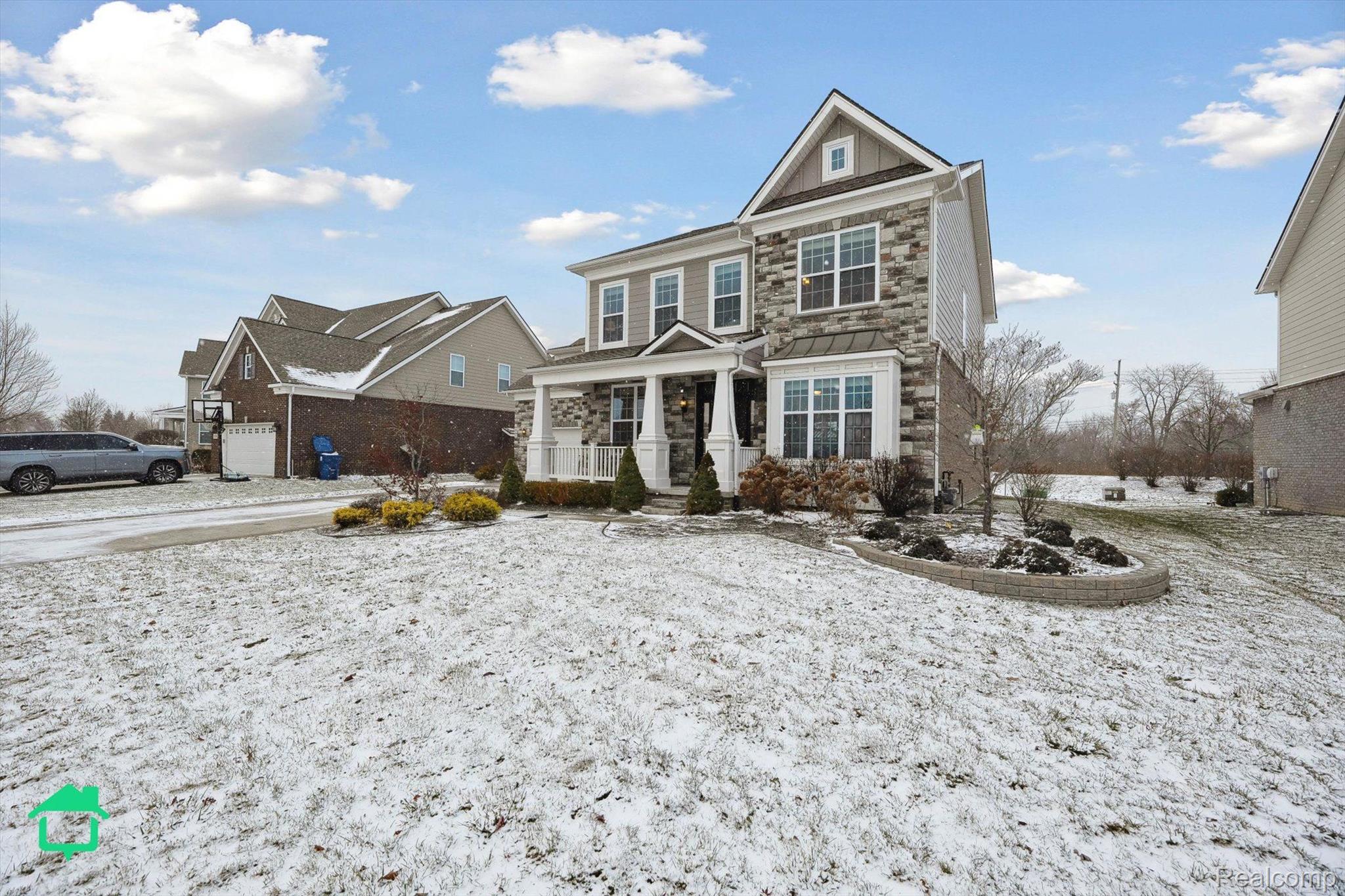 51256 Scarborough Road Canton, MI 48188 - Photo 3 of 47