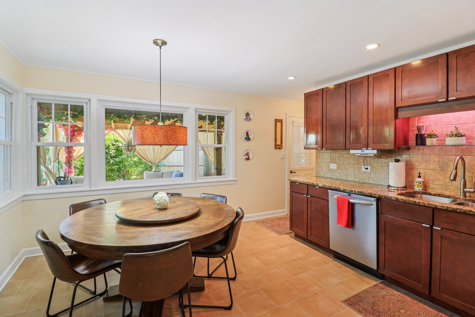 8318 Gross Point Road Morton Grove, IL 60053 - Photo 15 of 45 Gallery Image 15