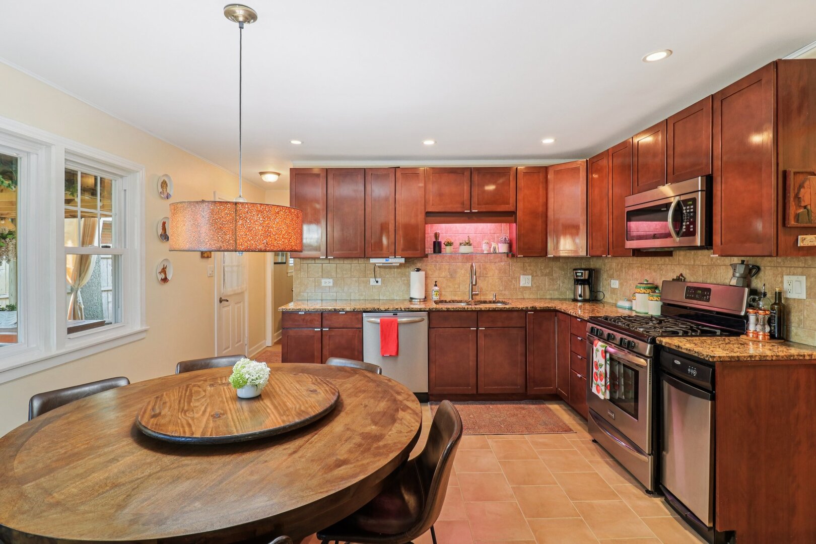 8318 Gross Point Road Morton Grove, IL 60053 - Photo 16 of 45 Gallery Image 16