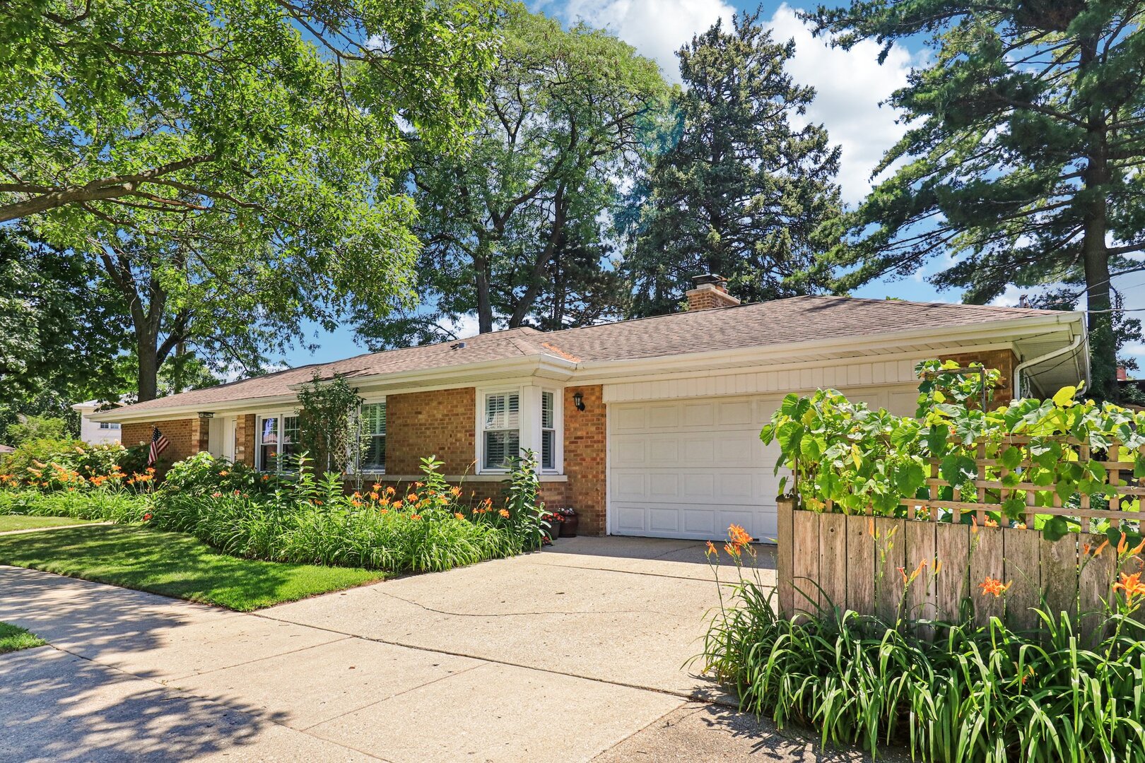8318 Gross Point Road Morton Grove, IL 60053 - Photo 3 of 45 Gallery Image 3