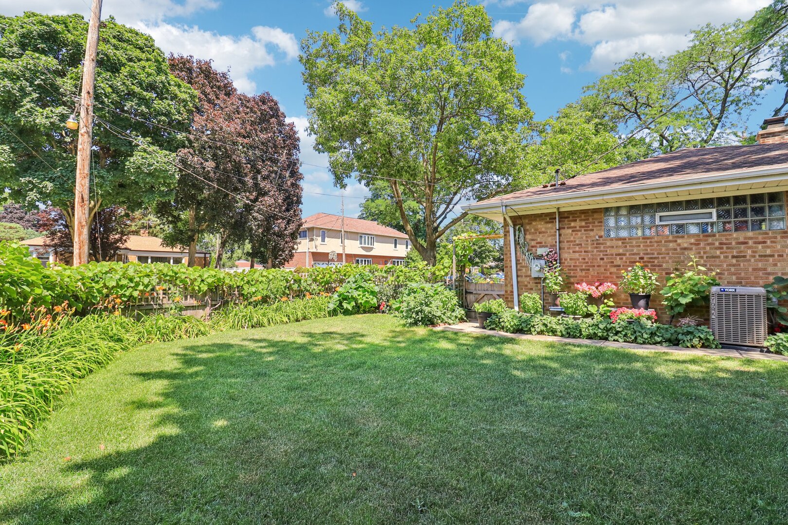 8318 Gross Point Road Morton Grove, IL 60053 - Photo 43 of 45 Gallery Image 43